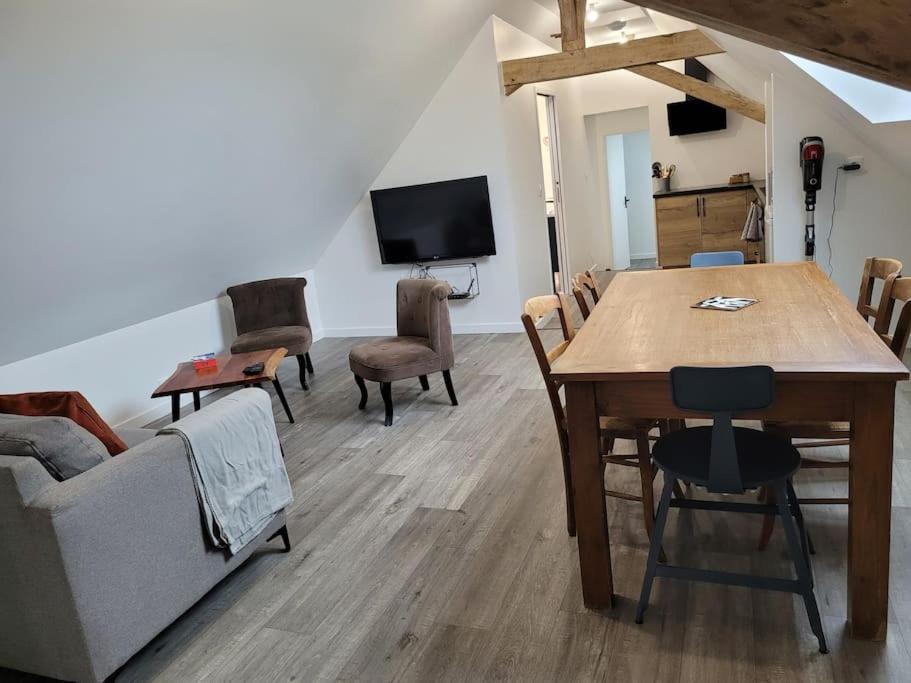 Appartement Proche Circuit Change  Bagian luar foto